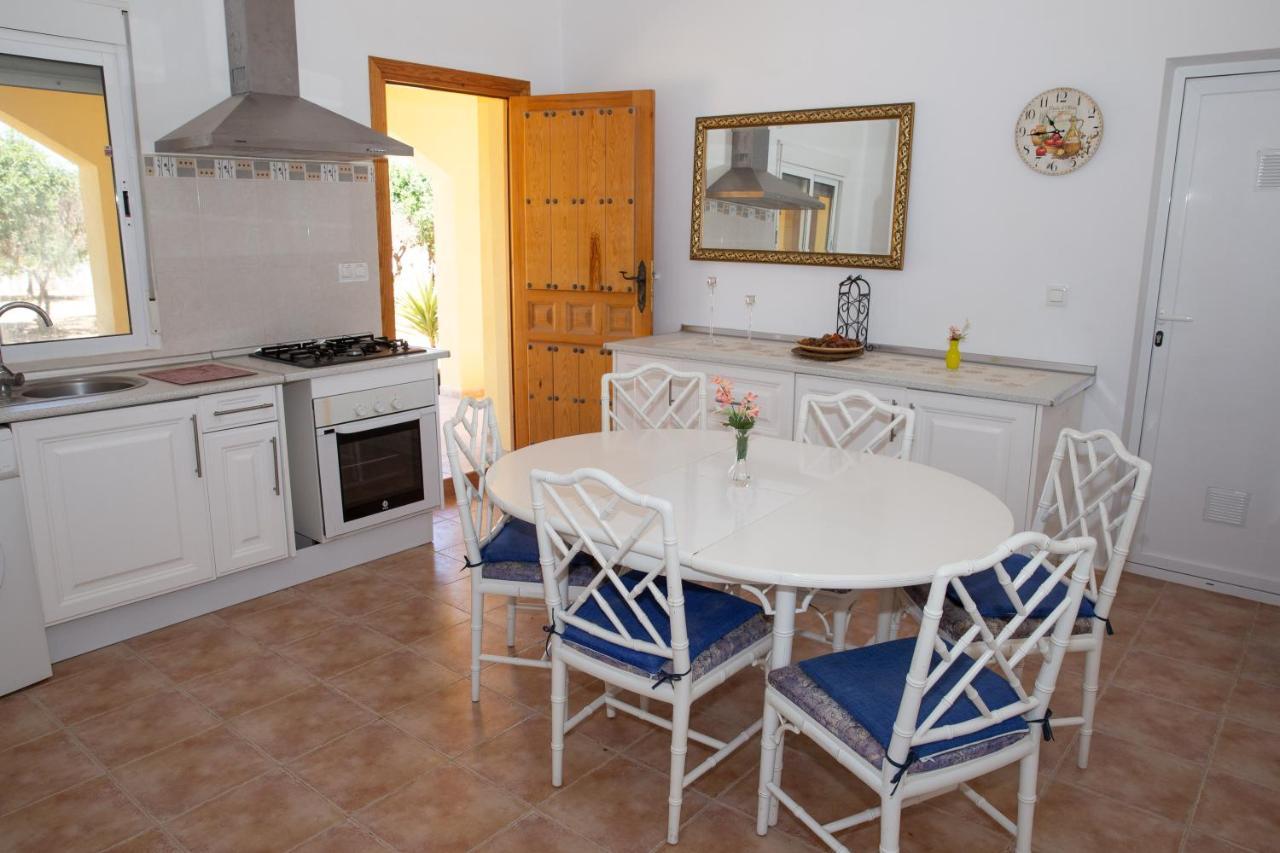 Villa Mariana Almeria Bagian luar foto