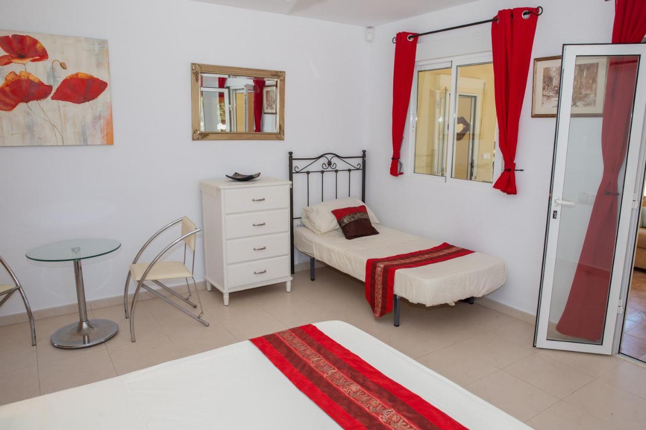 Villa Mariana Almeria Bagian luar foto