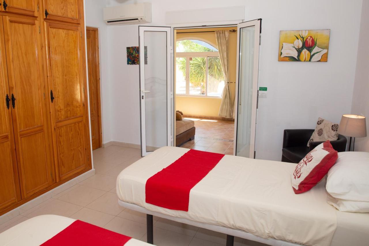 Villa Mariana Almeria Bagian luar foto