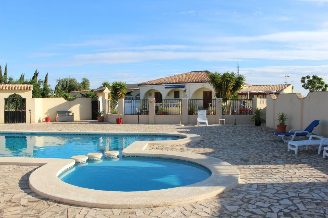 Villa Mariana Almeria Bagian luar foto