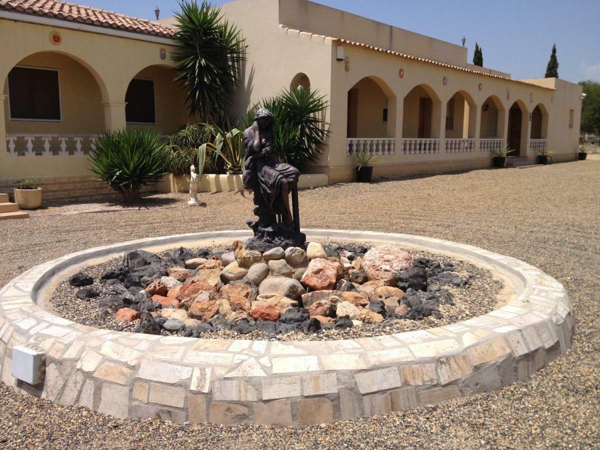 Villa Mariana Almeria Bagian luar foto